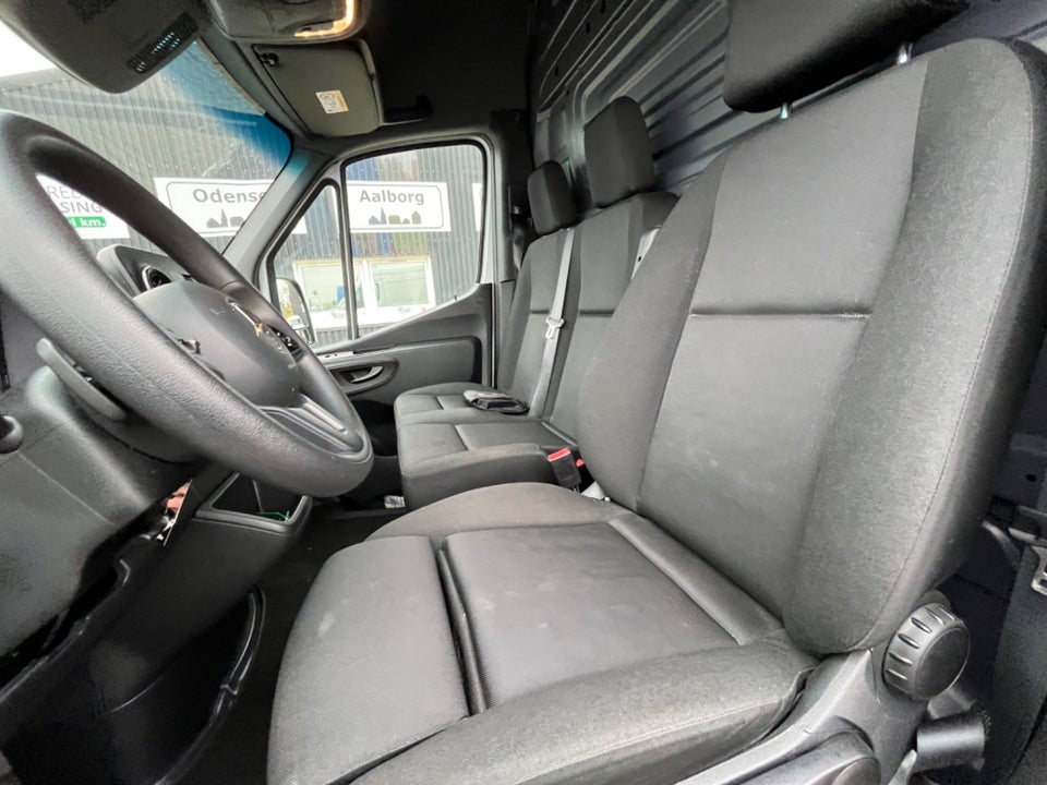 Mercedes Sprinter 319 3,0 CDi A2 Kassevogn aut. RWD