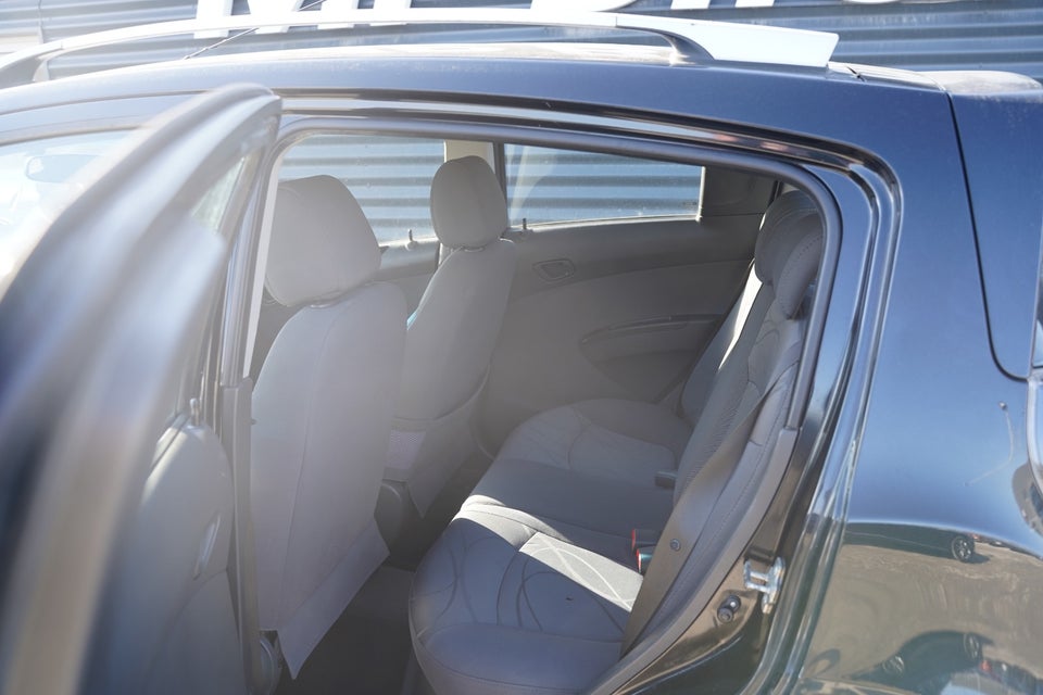 Chevrolet Spark 1,0 LS 5d