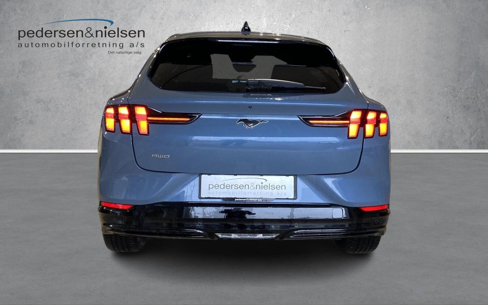 Ford Mustang Mach-E 70 Premium Standard Range AWD 5d