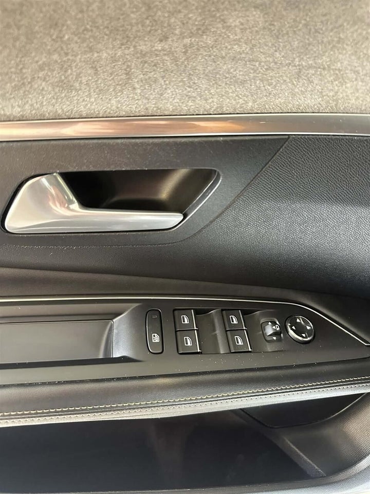 Peugeot 3008 1,6 Hybrid Active Pack EAT8 5d