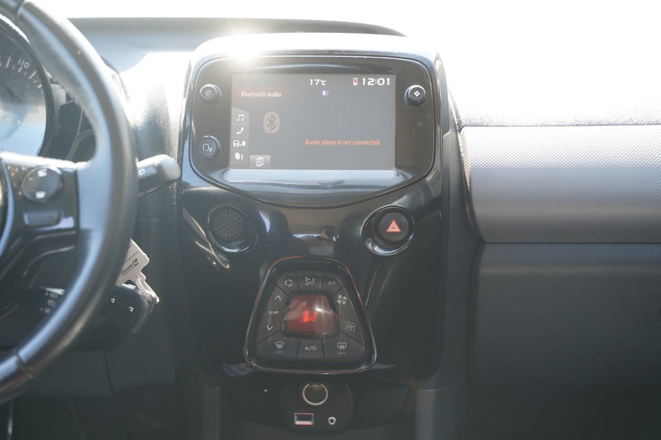 Peugeot 108 1,0 e-VTi 72 Selection 5d