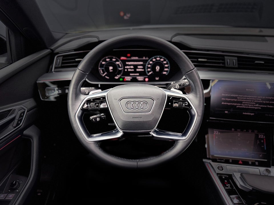 Audi e-tron 55 quattro 5d