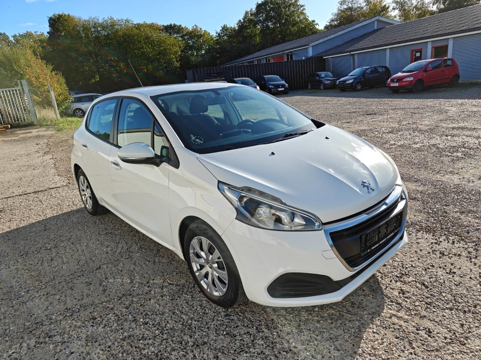 Peugeot 208 1,2 VTi 82 Active 5d