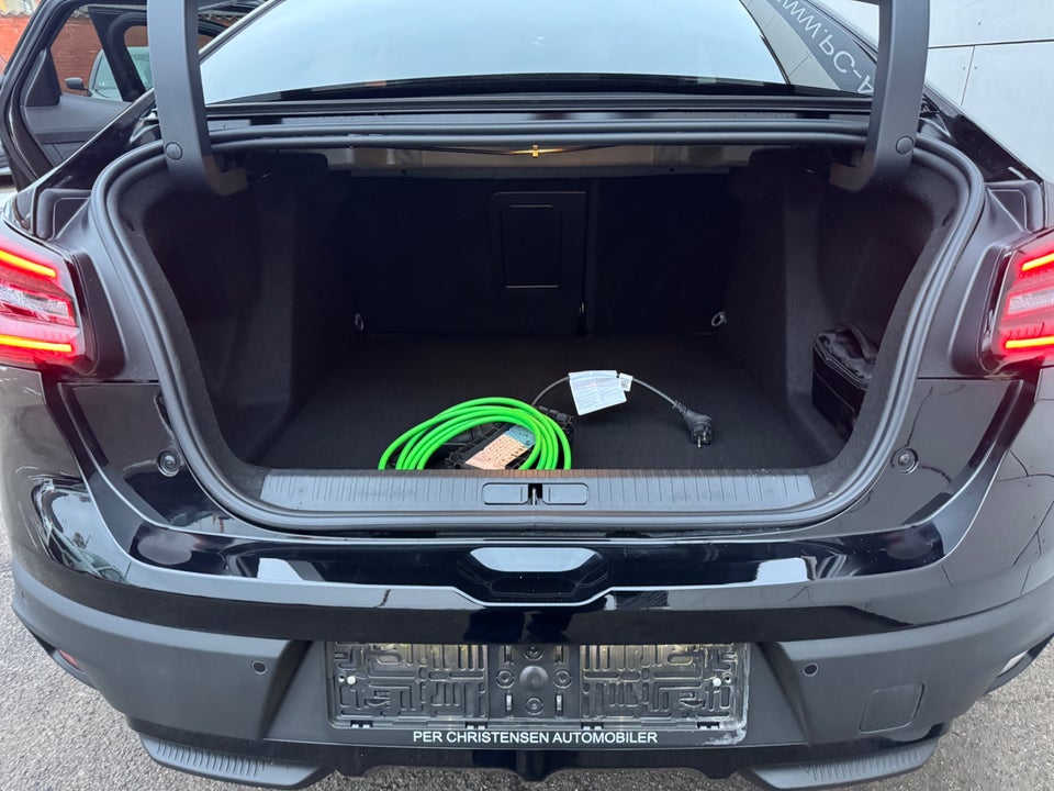 Citroën ë-C4 X 50 Shine 4d