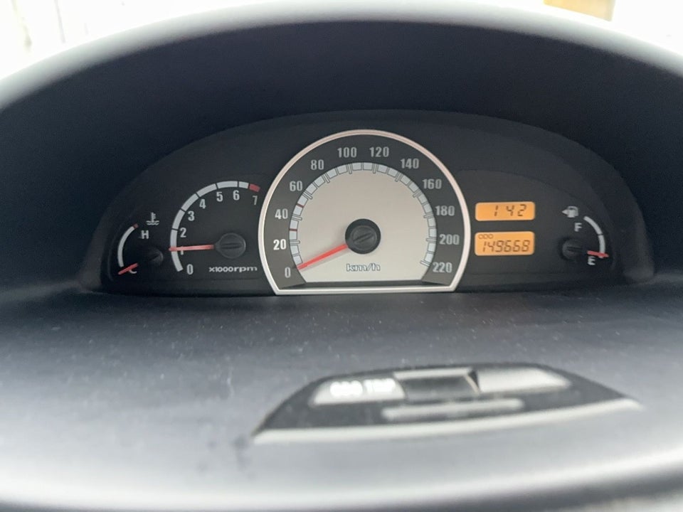 Hyundai Matrix 1,6 GL aut. 5d