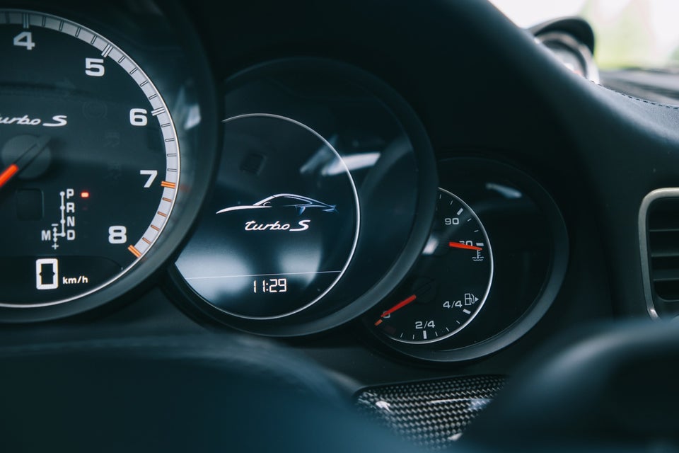 Porsche 911 Turbo S 3,8 Coupé PDK 2d