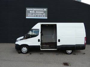 Iveco Daily, modelår 2019, 184,000 km