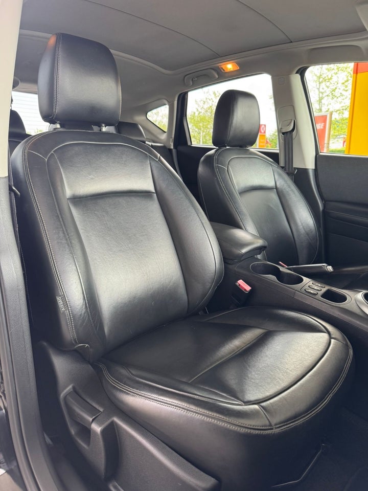 Nissan Qashqai 1,6 Tekna 5d