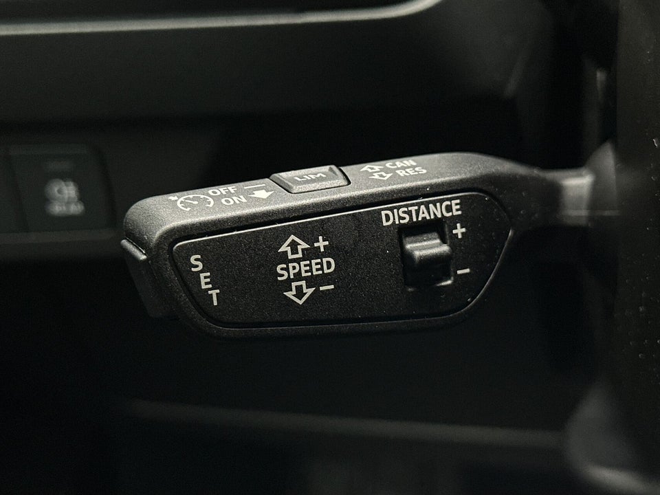 Audi Q4 e-tron 40 S-line 5d