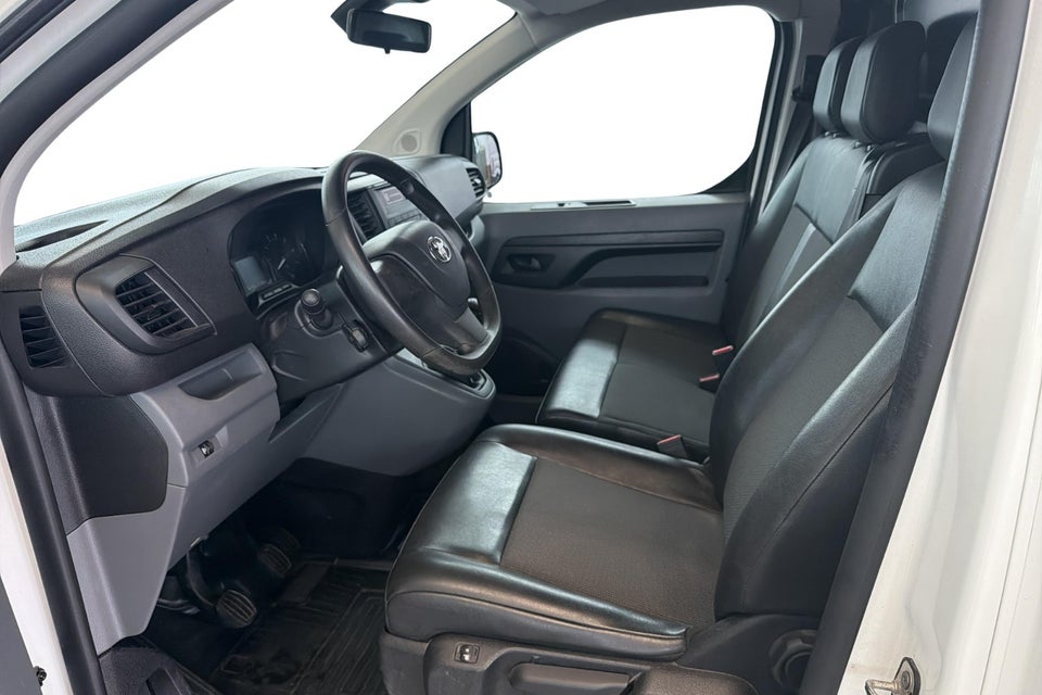 Toyota ProAce 2,0 D 122 Long Comfort 5d