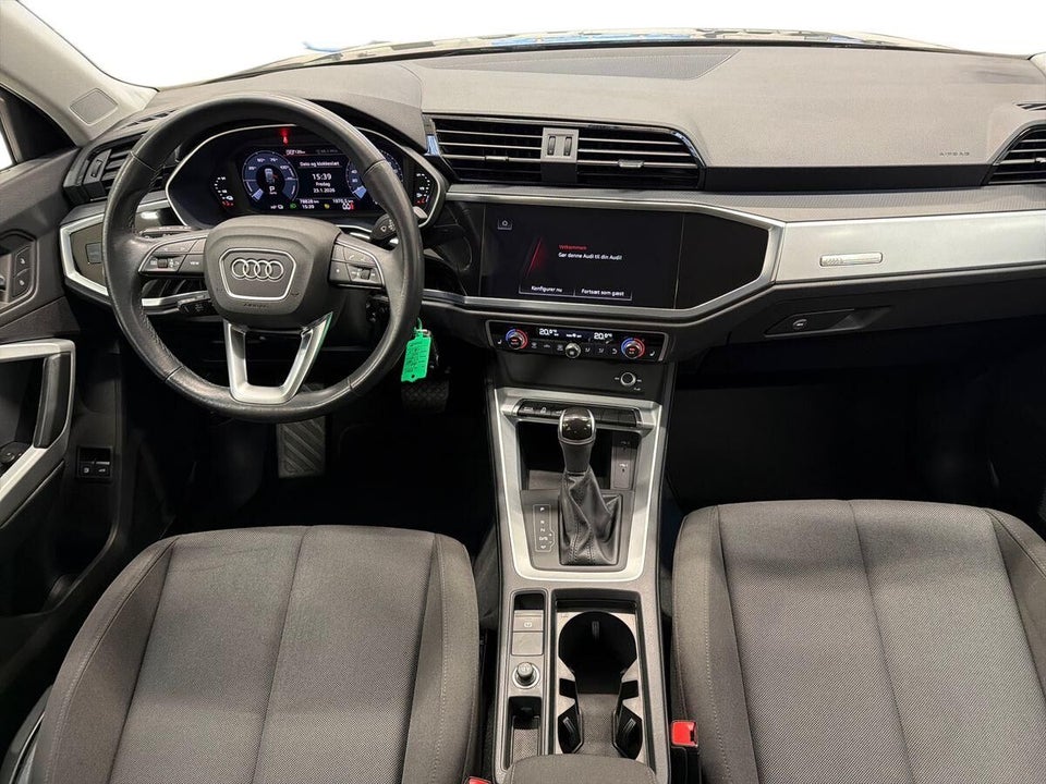 Audi Q3 45 TFSi e Attitude plus S-tr. 5d