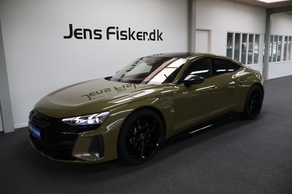 Audi RS e-tron GT quattro 4d