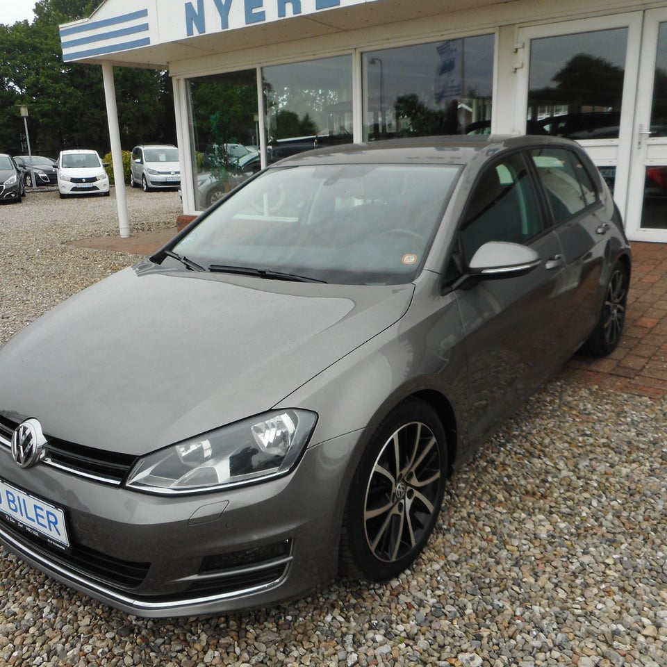 VW Golf VII 1,4 TSi 140 Highline BMT 5d