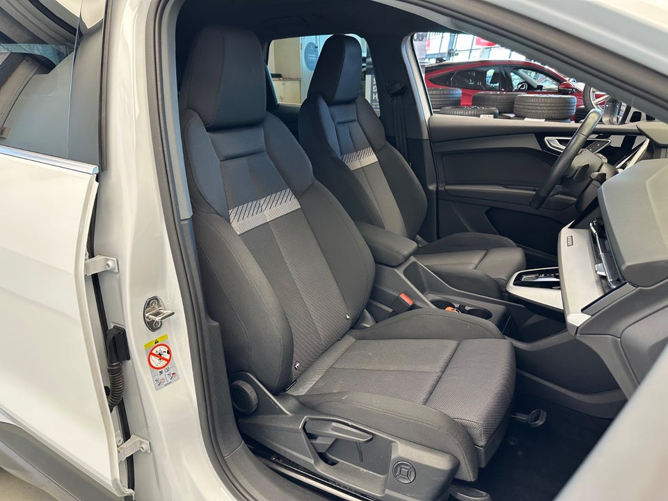 Audi Q4 e-tron 45 Progress 5d