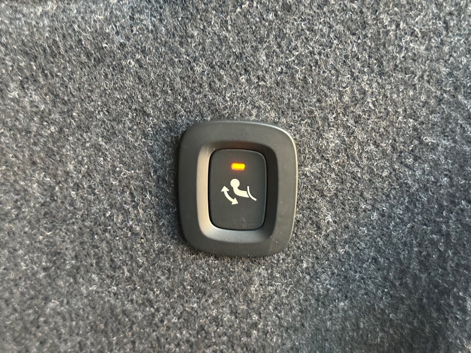 Volvo EX40 Extended Range Black Edition 5d