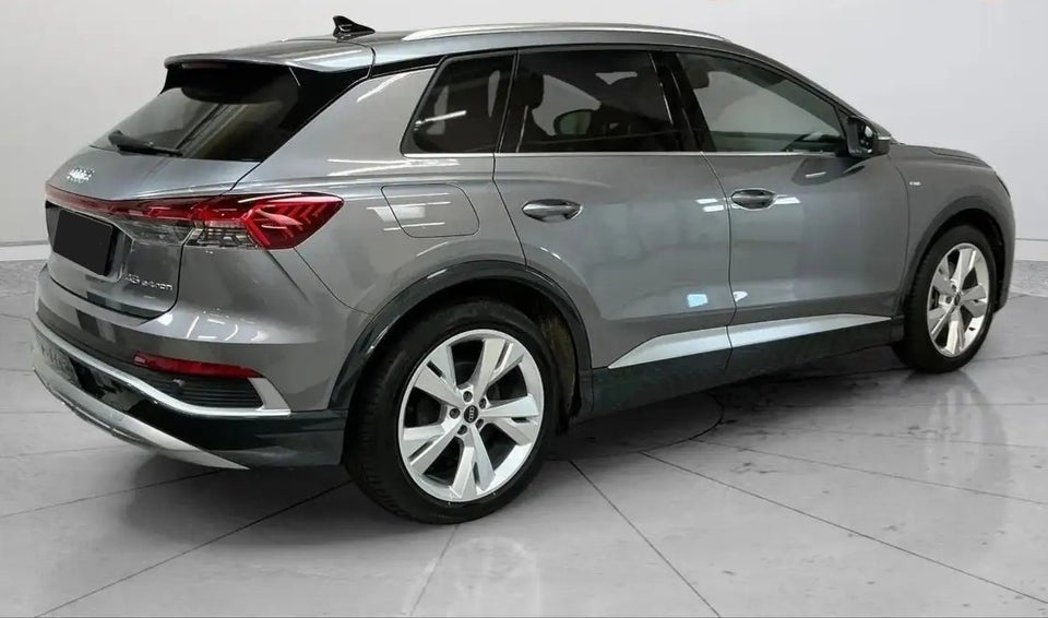 Audi Q4 e-tron 45 S-line 5d