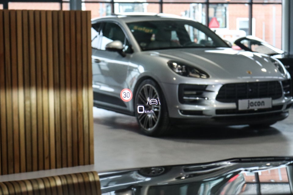 Audi e-tron 55 S-line Sportback quattro 5d