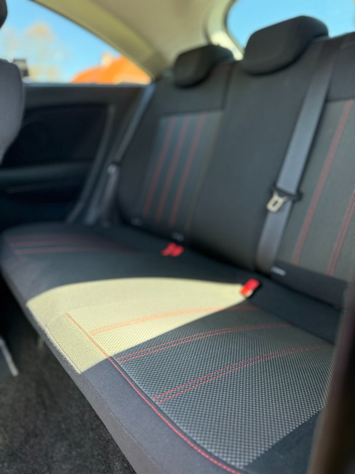 Opel Corsa 1,4 16V Sport 3d