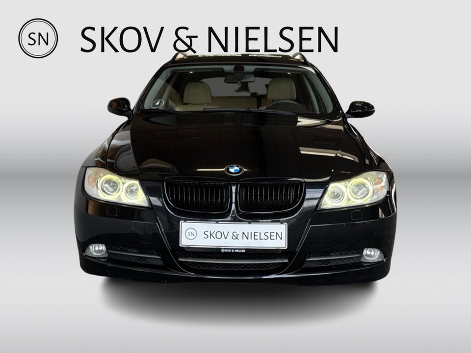 BMW 325i 2,5 Touring 5d