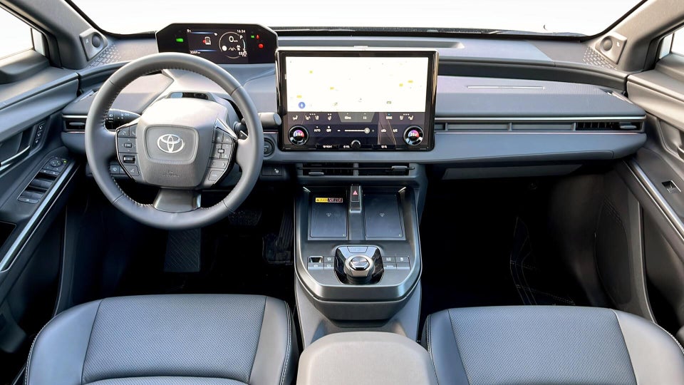 Toyota bZ4X 73 Executive 5d