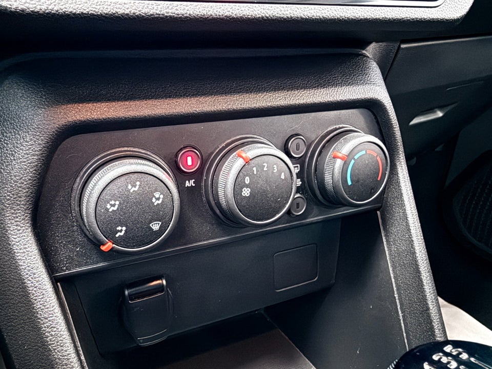 Dacia Sandero 1,0 TCe 90 Essential 5d