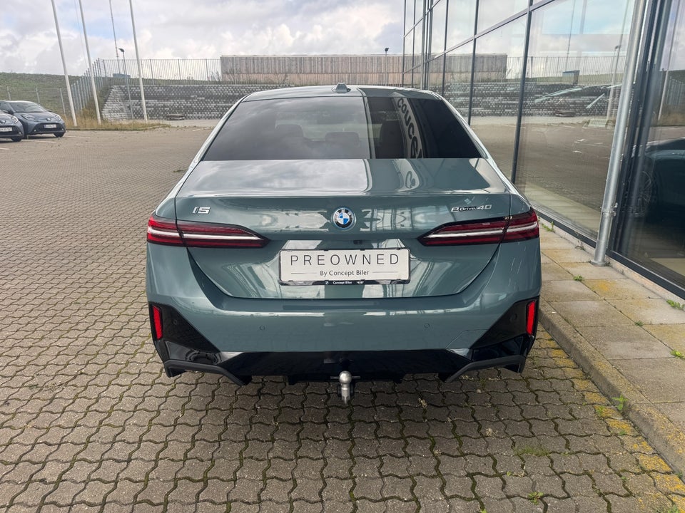 BMW i5 eDrive40 M-Sport 4d