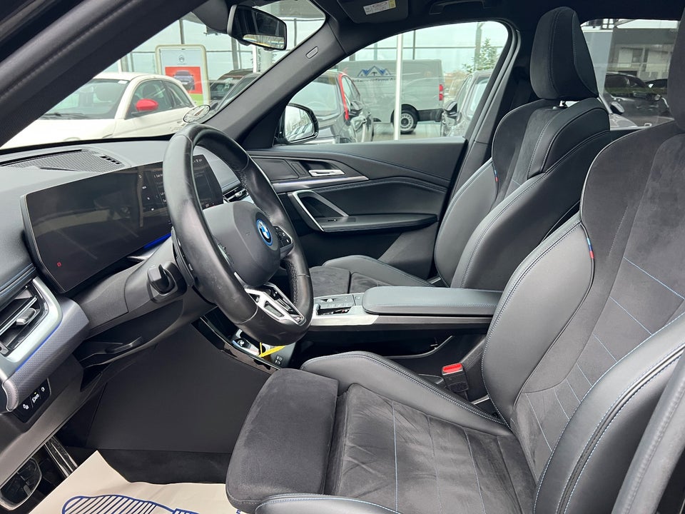 BMW iX1 eDrive20 M-Sport 5d