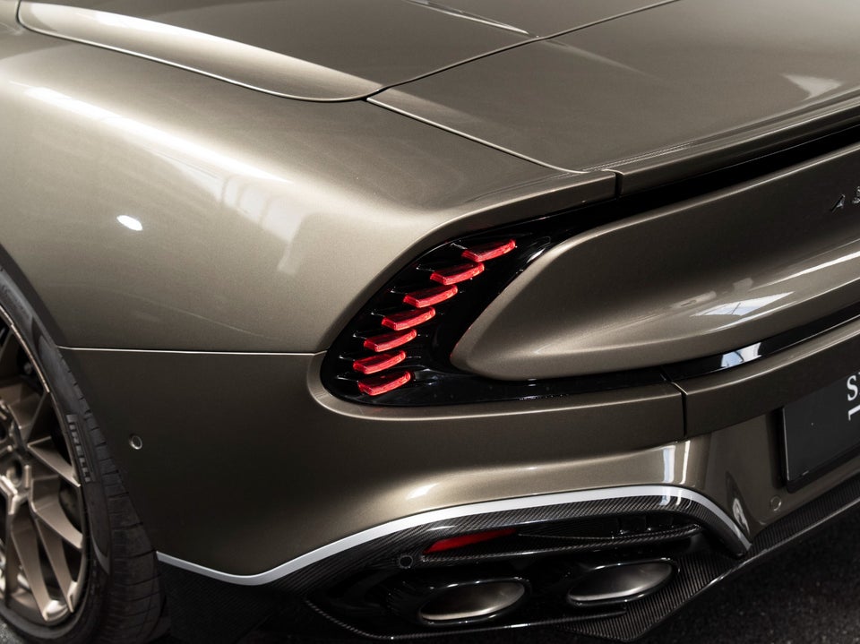 Aston Martin Vanquish 5,2 V12 Volante aut. 2d