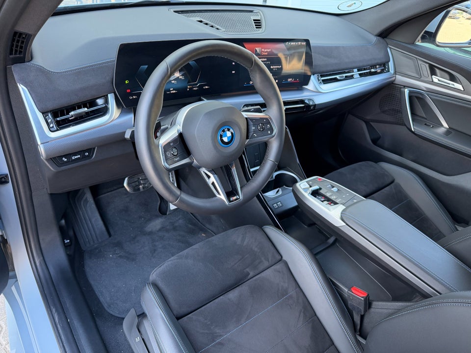 BMW iX2 eDrive20 M-Sport 5d