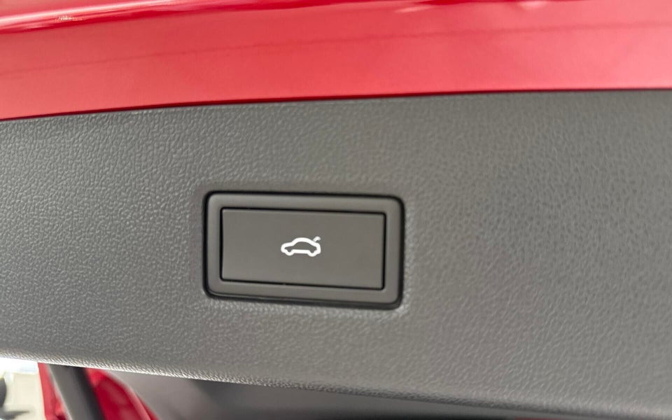 Ford Explorer 77 Premium Extended Range 5d