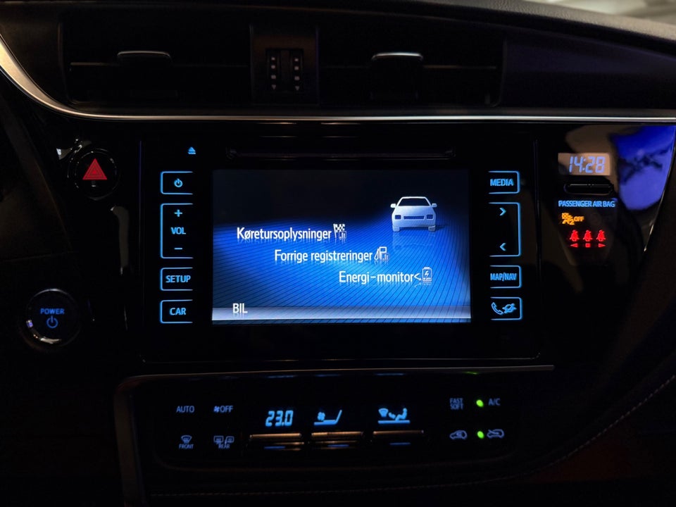 Toyota Auris 1,8 Hybrid H4 Touring Sports CVT 5d