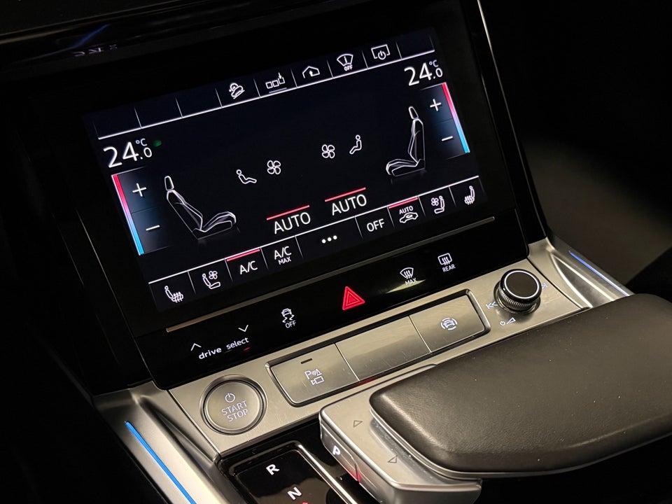 Audi e-tron 55 S-line quattro 5d