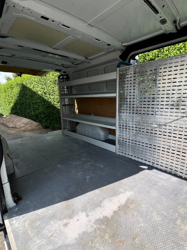 Ford Transit Custom 310L 2,2 TDCi 125 Trend Van 5d