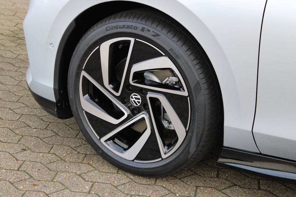 VW ID.7 77 Style Tourer 5d