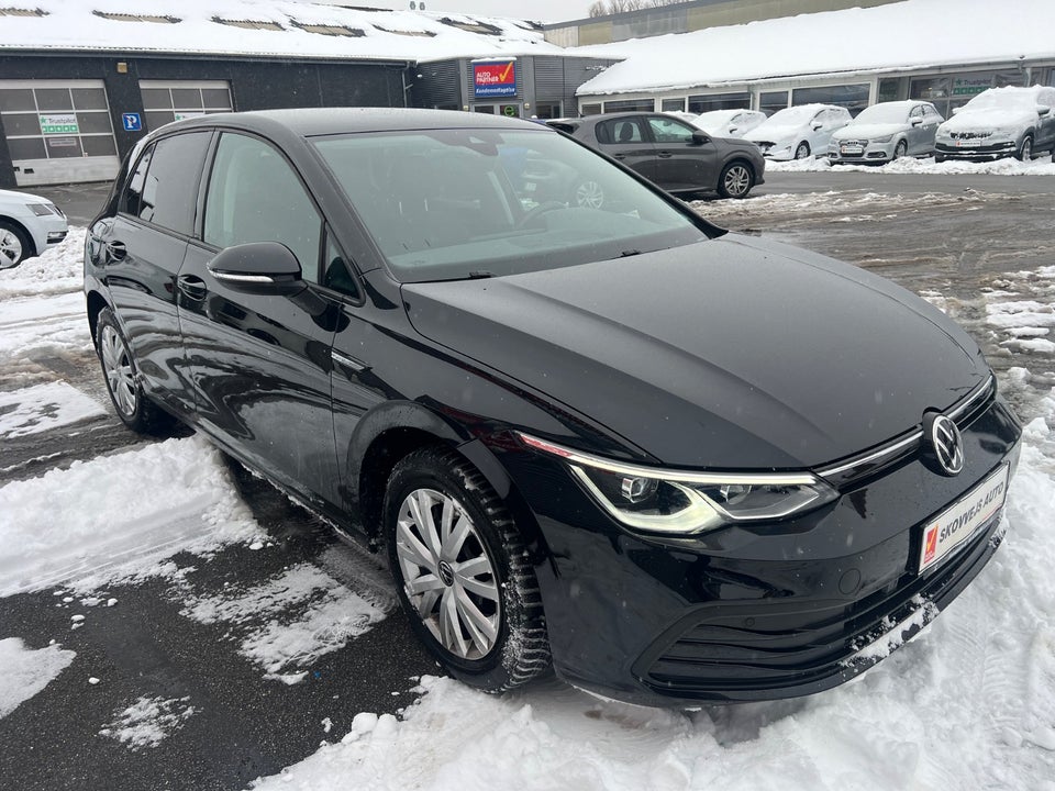 VW Golf VIII 1,5 TSi 130 Life 5d