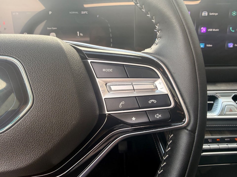 Navor E5 1,5 PHEV Rock 5d