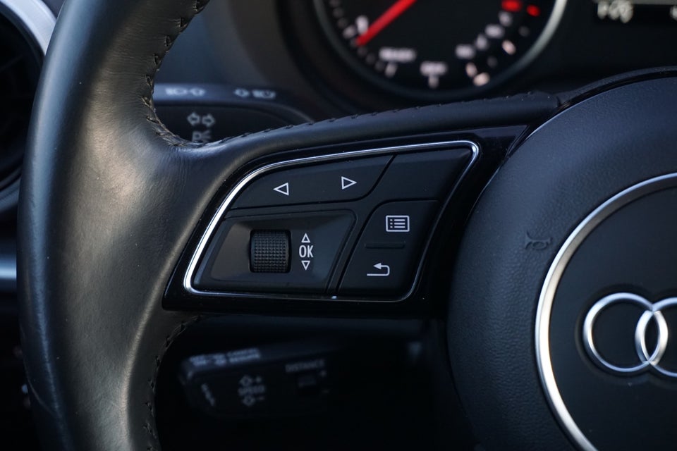 Audi A3 35 TFSi Sport Limited S-tr. 4d