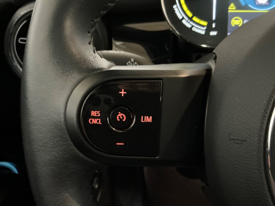 MINI Cooper SE Maximise 3d