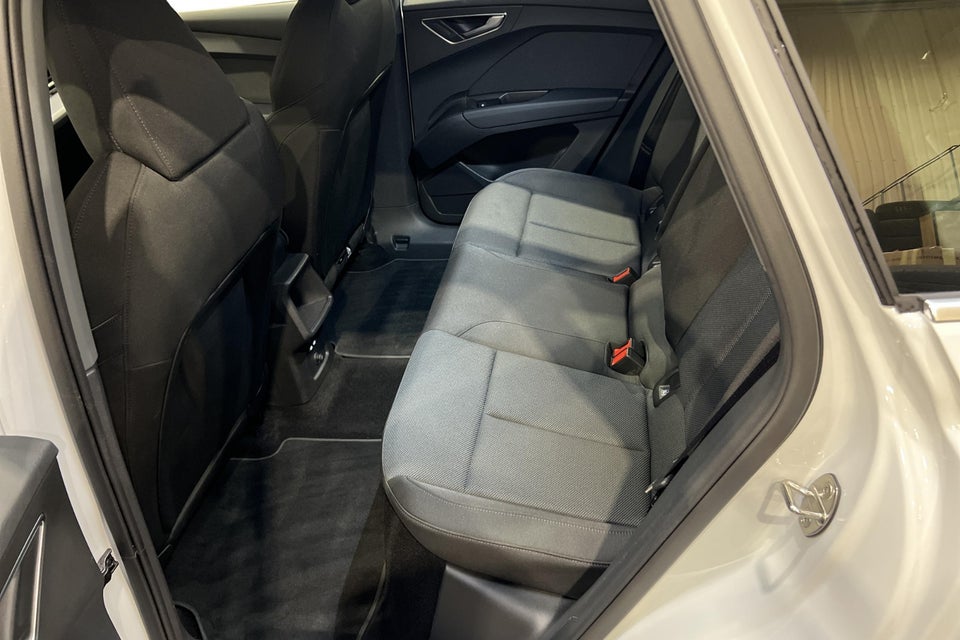 Audi Q4 e-tron 45 S-line 5d