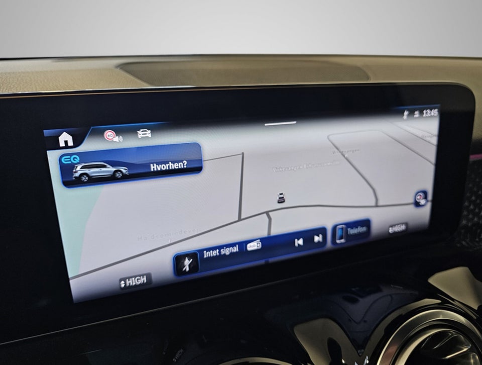 Mercedes EQB300 Progressive Advance Plus 4Matic 5d