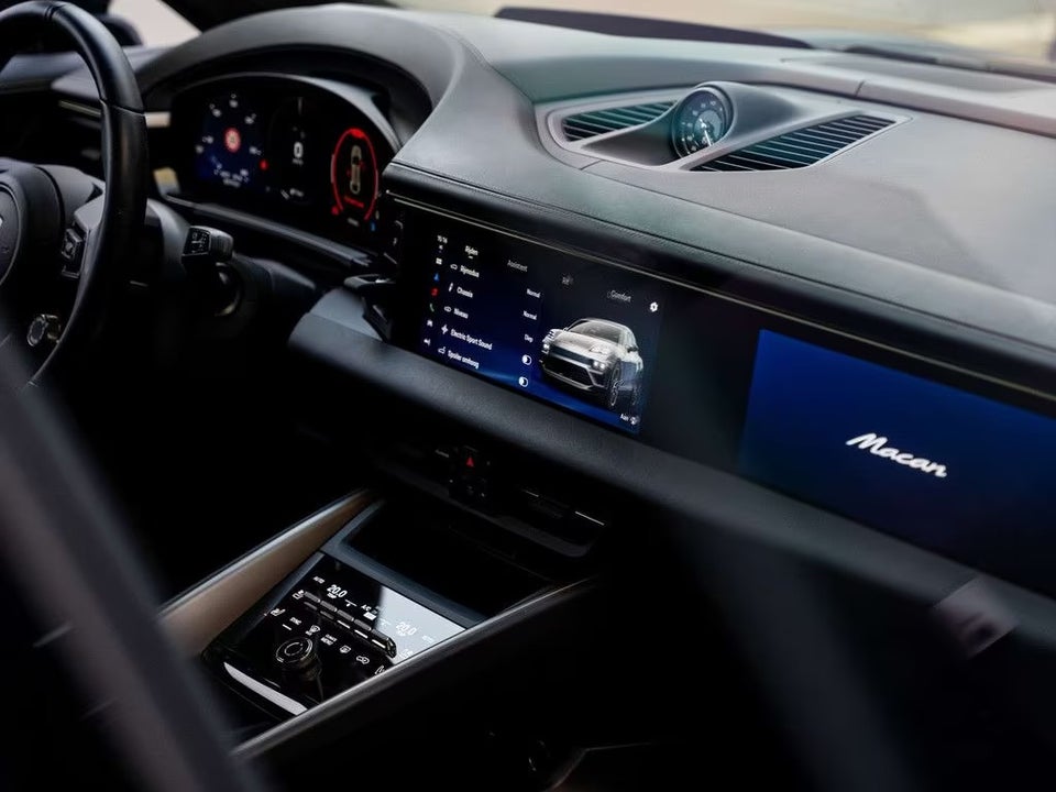 Porsche Macan Turbo 5d