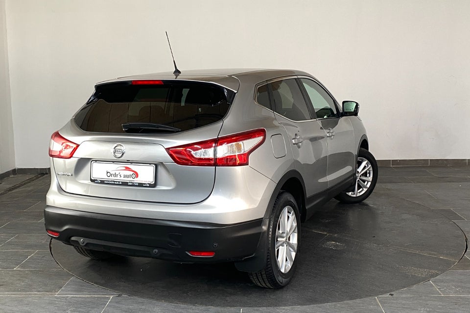 Nissan Qashqai 1,2 Dig-T 115 N-Connecta X-tr. 5d