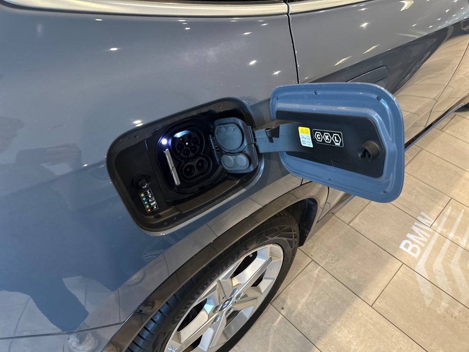 BMW iX1 xDrive30 X-Line 5d