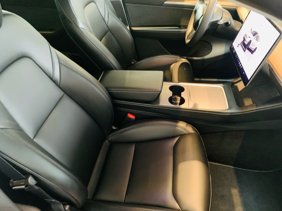 Tesla Model Y Performance AWD 5d