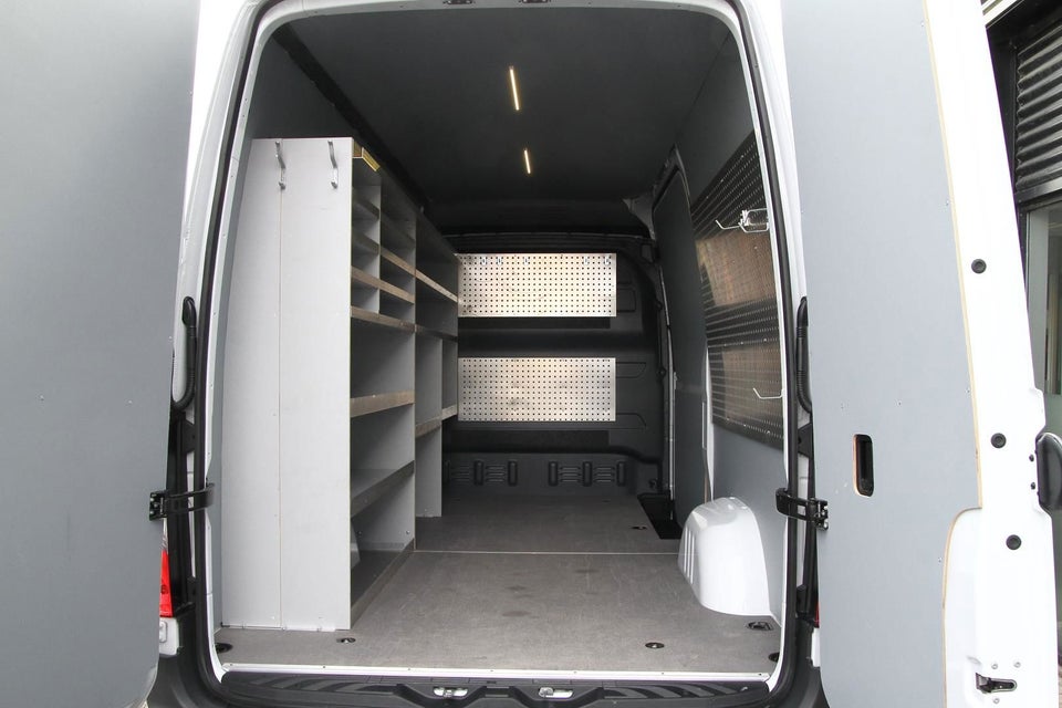 Mercedes Sprinter 317 2,0 CDi A2 Kassevogn aut. RWD