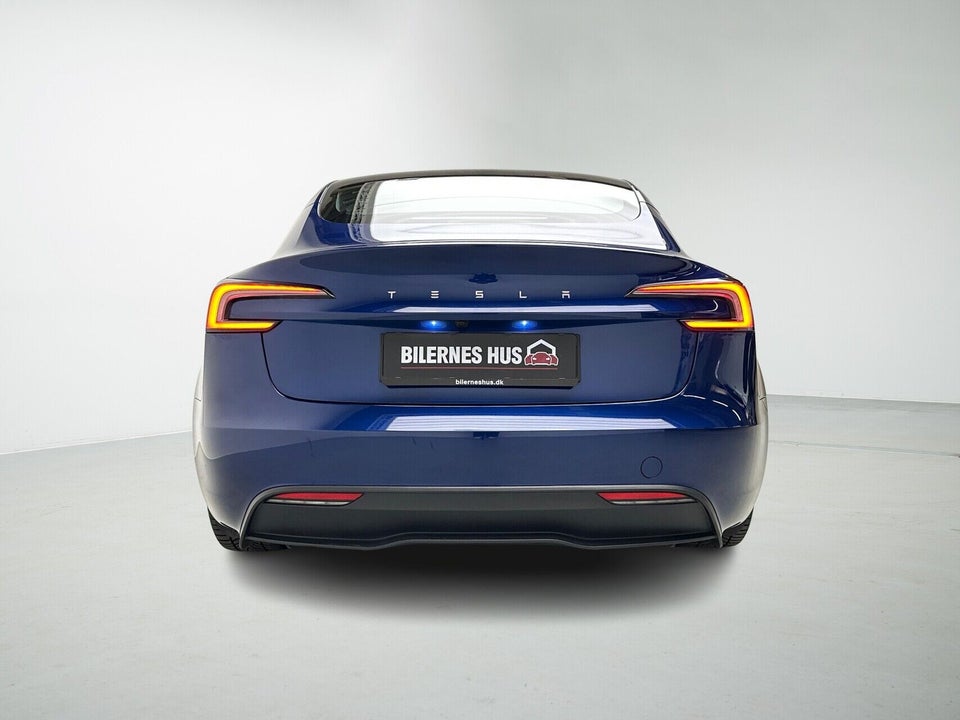 Tesla Model 3 RWD 4d