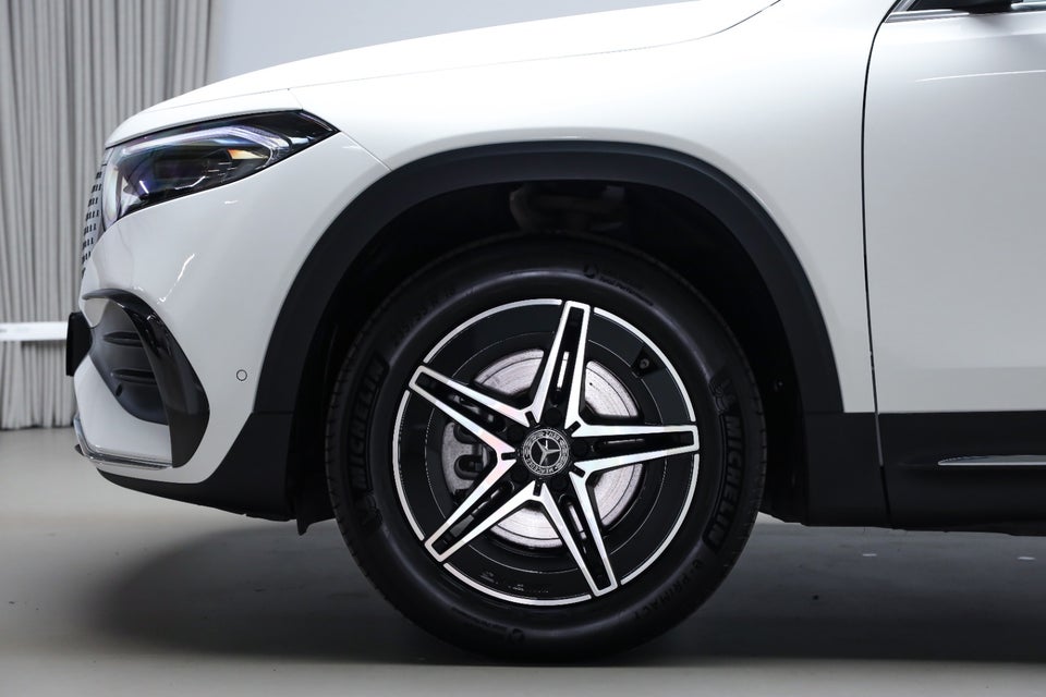 Mercedes EQB250+ AMG Advance 5d