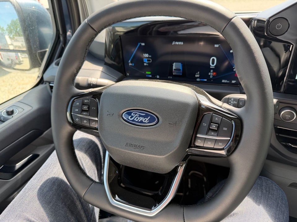 Ford E-Transit Custom 320 L1 71 Limited