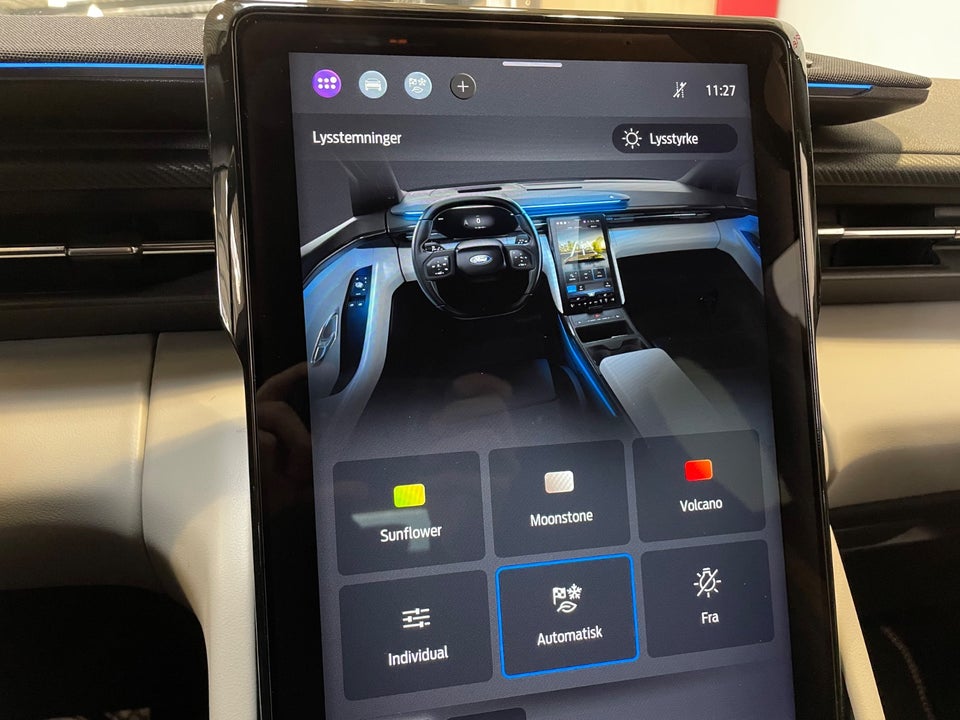 Ford Capri 82 Premium Extended Range 5d