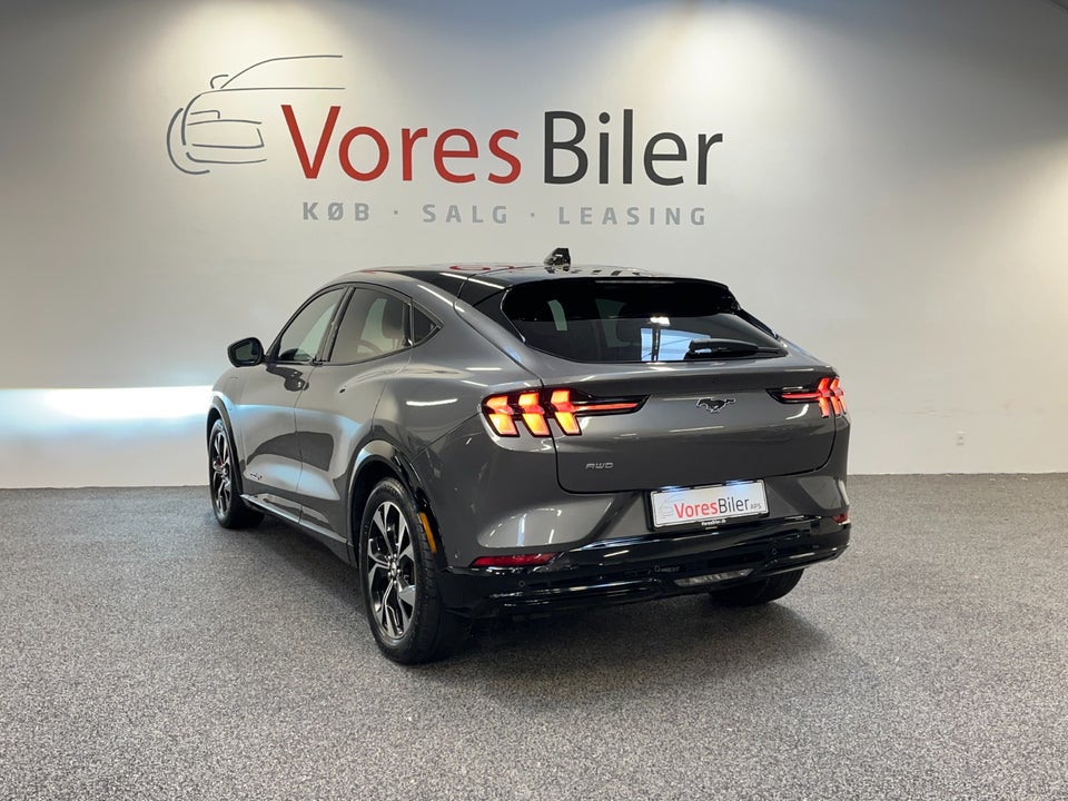 Ford Mustang Mach-E 98 Extended Range AWD 5d